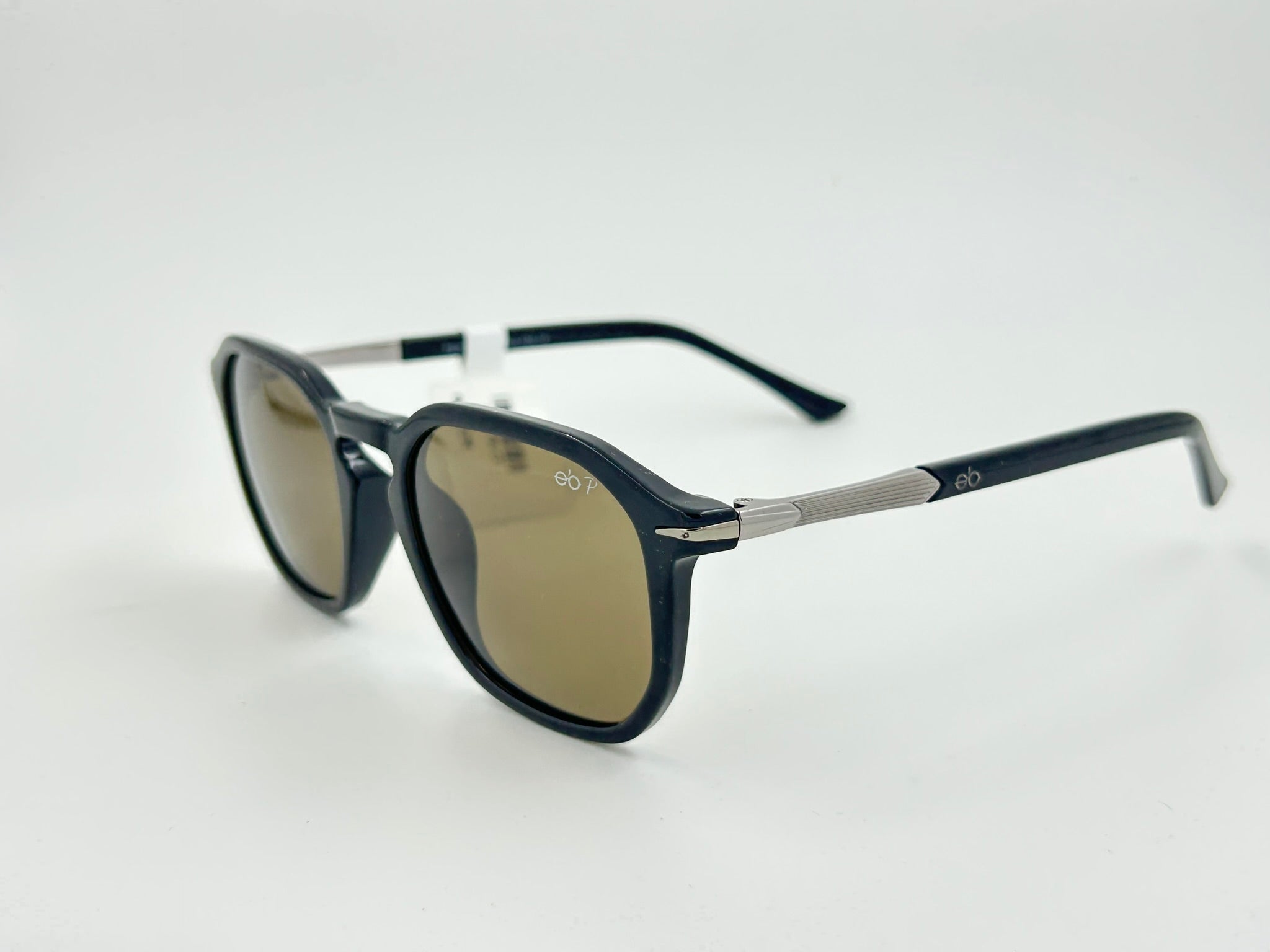 Retro Hexagonal Frame with Brown-Tinted Lenses